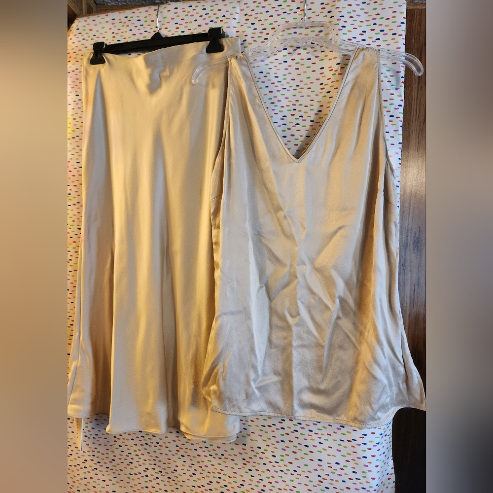 Ravella Sleeveless Top - Picture 3 of 4